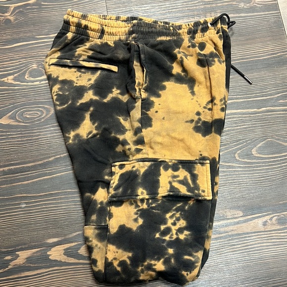 Balance Athletica Sweatpants - Picture 2 of 8